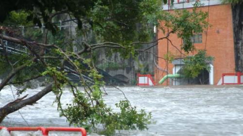 2001年7月31日發生桃芝風災，造成尾水隧道、電廠通道及廠房嚴重淹水。