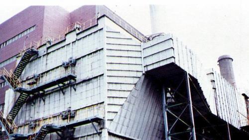 1982年深澳電廠新增靜電集塵器，大幅減低排氣中粒狀汙染物。