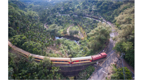 阿里山森林鐡路竹崎至木履寮車站間的馬蹄形彎