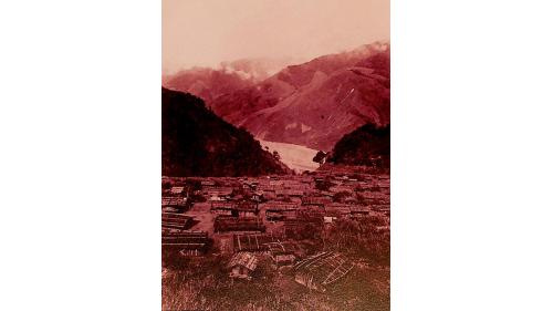 1906年在棲蘭山一帶山區居住著強悍的泰雅族人。