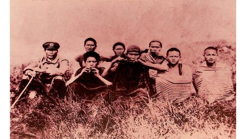 1916年設置太平山出張所，為使泰雅族人參與林班測量及林務工作，於泰雅族設置教育所，教師由太平山警察擔任。