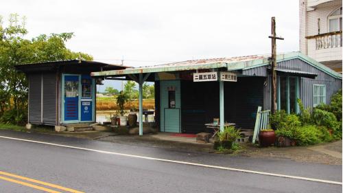 萬富車站舊名「二萬五」車站，太平山森林鐵路1979年停駛後，二萬五車站拆除，今只剩下部份殘跡