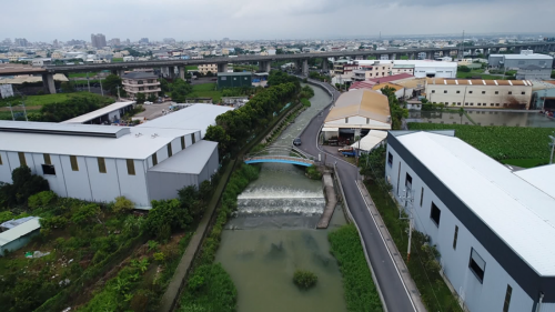 葫蘆墩圳又稱貓霧捒圳，位於臺中市豐原區，為台灣中部的灌溉水圳之一。