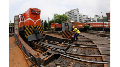 第三集【鐵道故事】 日治時代台灣西部縱貫線海線及天皇花車