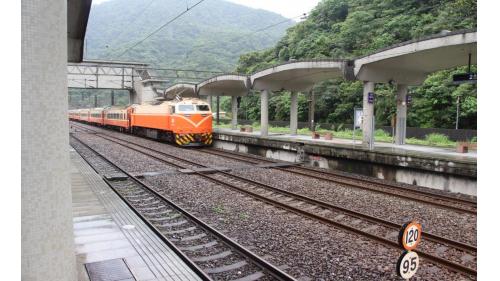 北廻鐡路車站與隧道工程